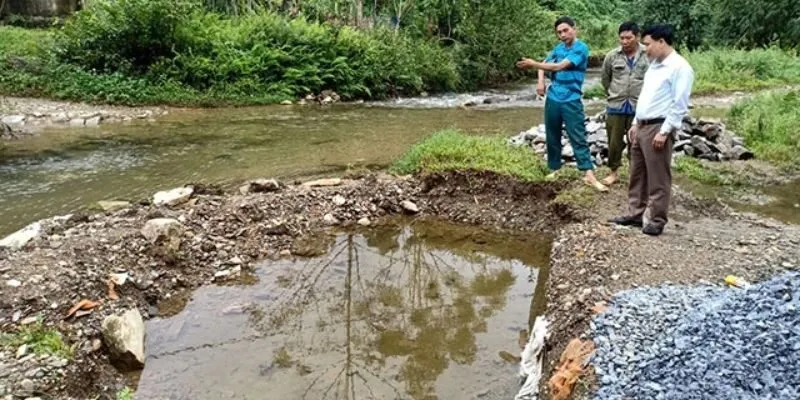Công nhân khai thác khoáng